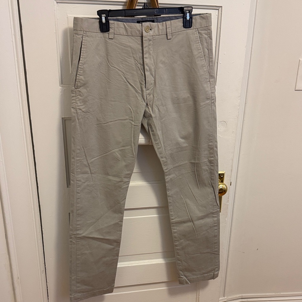 Banana Republic Men's Fulton skinny Khaki Chinos